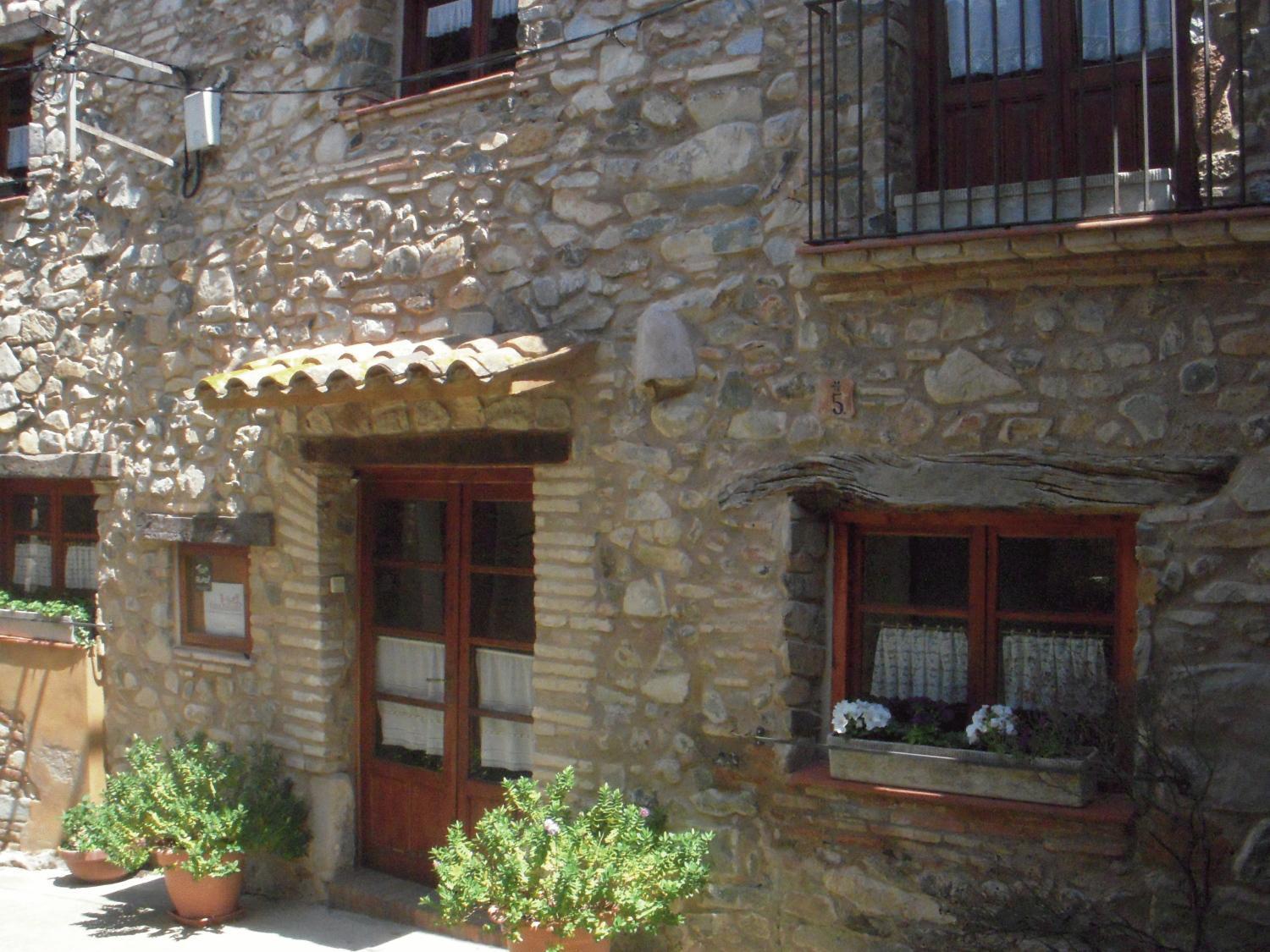 Hotel Les Velles Escoles Les Irles Exterior foto